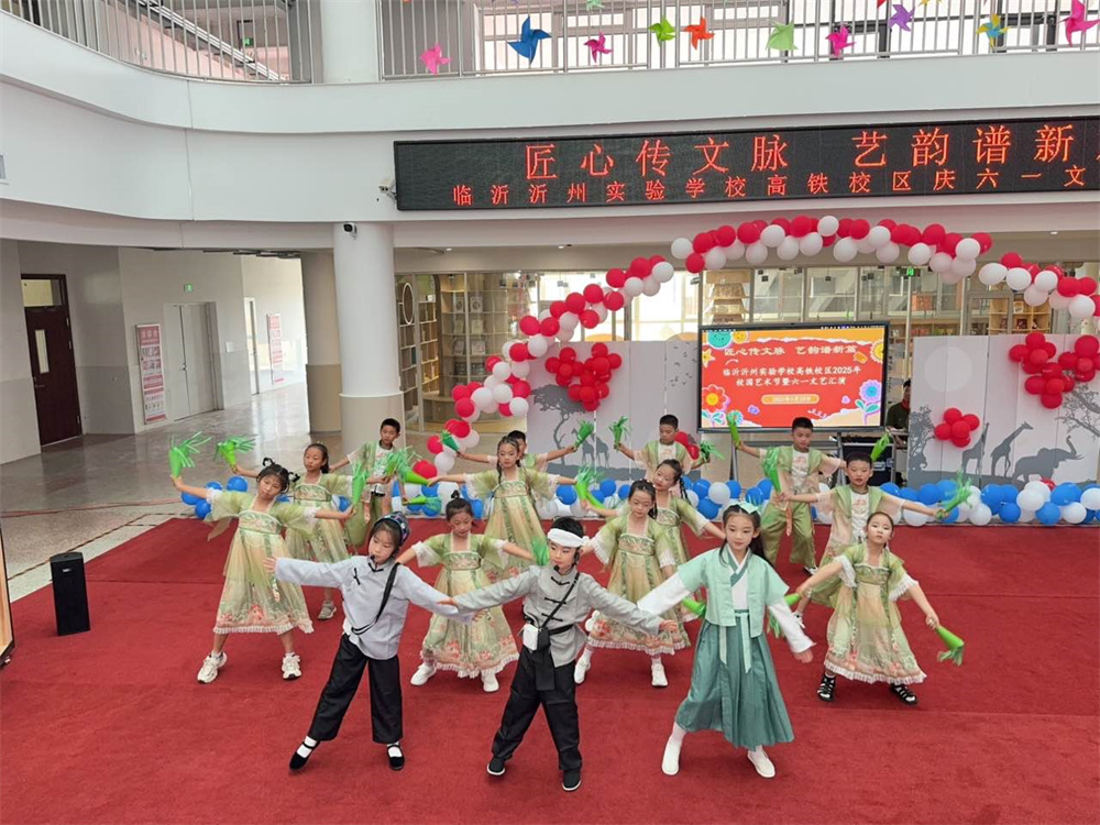 12-情景剧《揠苗助长》-高铁.jpg